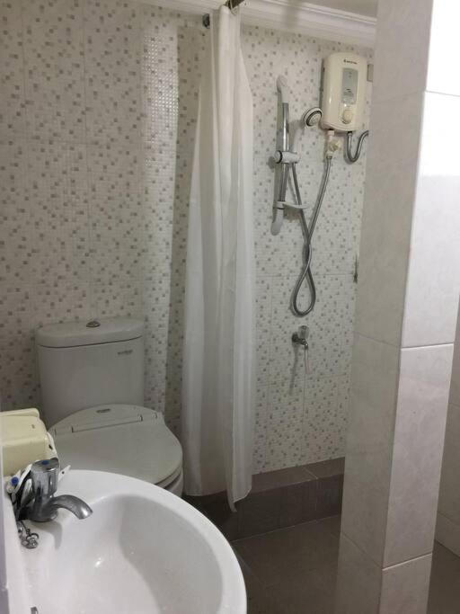 Banda Aceh Batoh Homestay - Private - Fits Up To 8 Persons Exterior photo